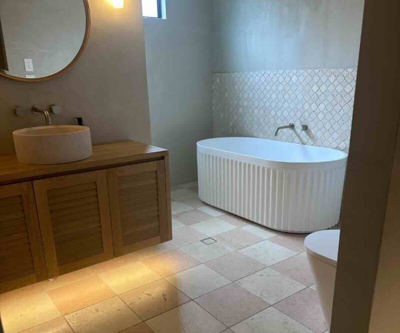 Stone Arc checkered tiles pink